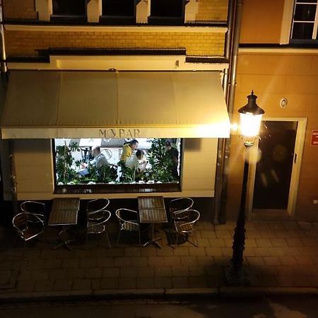 Private Apartament Wroniecka 6 - Parking ポズナン エクステリア 写真