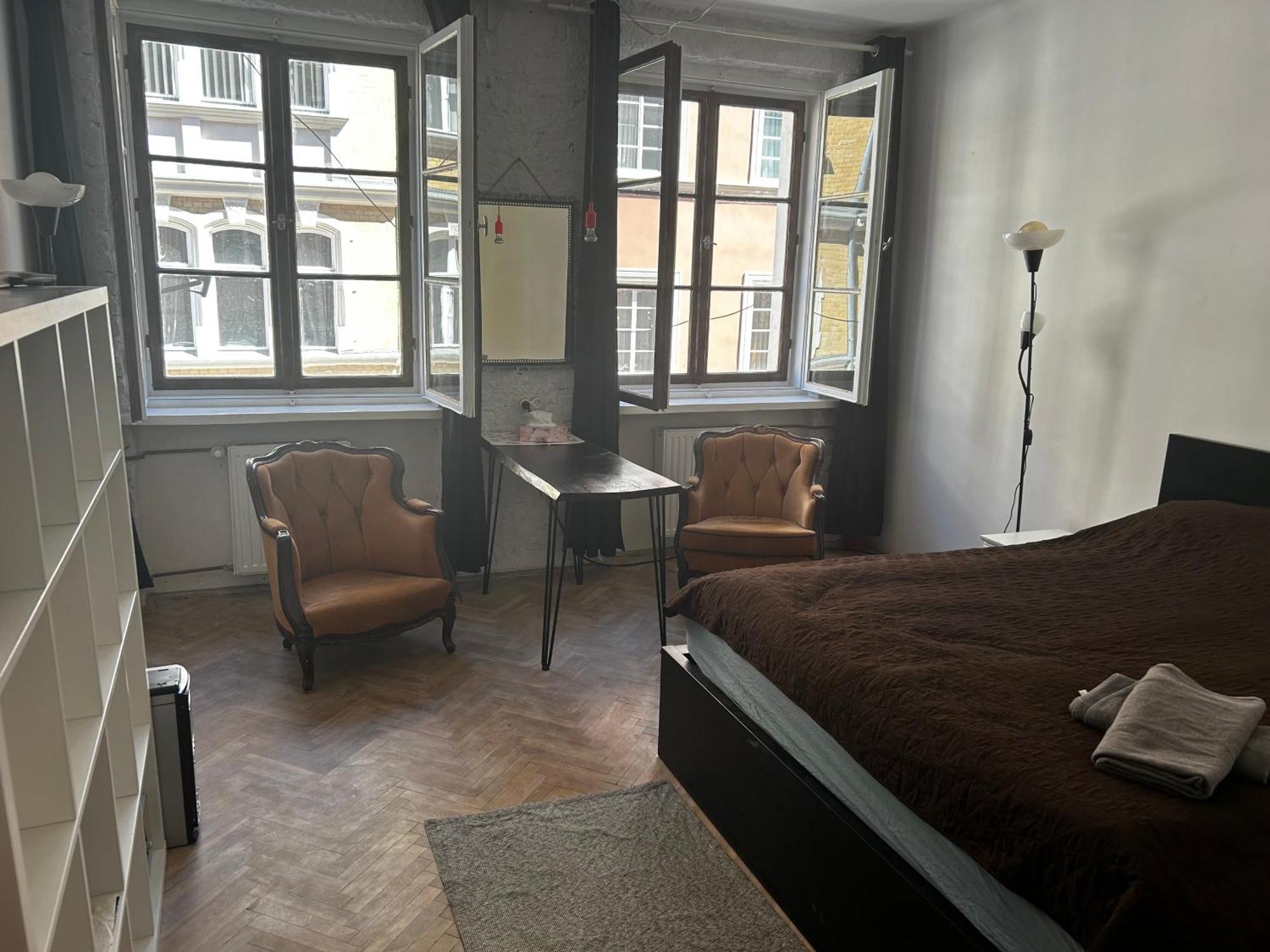 Private Apartament Wroniecka 6 - Parking ポズナン エクステリア 写真